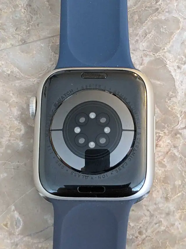 Apple model Series 8 Smart watch As is for parts in Jewellery & Watches in City of Toronto - Image 4