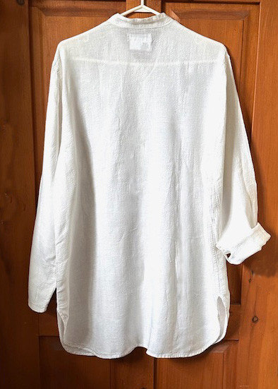 VINTAGE FLAX 100% LINEN BIG SHIRT WHITE Size M also fits L in Women's - Tops & Outerwear in Stratford - Image 4