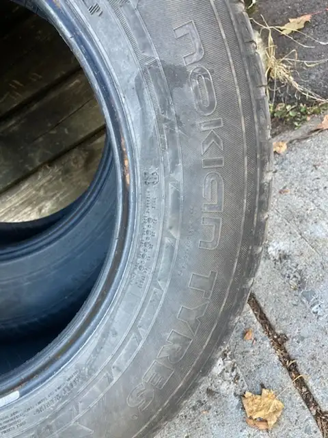 Two set of used winter tires: 215 55R17, 235/65R17 + P185/60R15 in Tires & Rims in Ottawa - Image 9