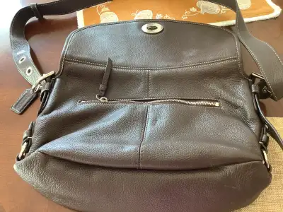 Vintage Coach Turn Lock Duffle Flap Bag #F15170, brand new, mint, View more