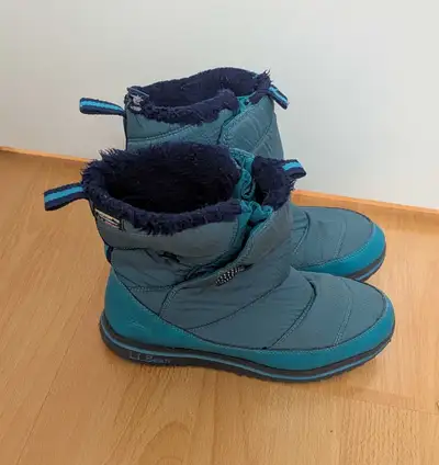 L.L.Bean Winter Teal Boots  - Women's Size 6, View more
