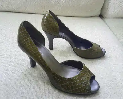 Like New! Liz Claiborne Heels, View more