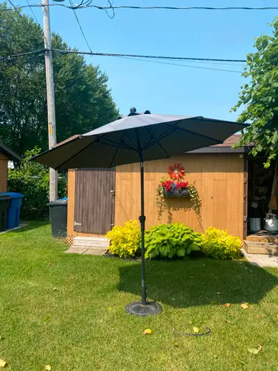 Parasol gris, View more