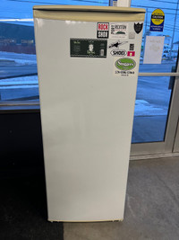 Refrigerator 11cu ft