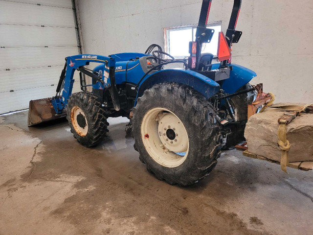 New holland tractor workmaster 70 in Farming Equipment in Oshawa / Durham Region - Image 2