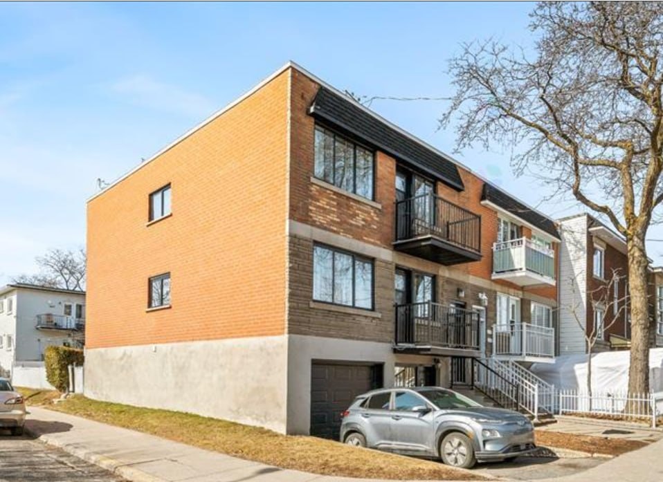 Grand 5 1/2 à louer au 9310 sur l'avenue Bruchési à Montréal — photo 1