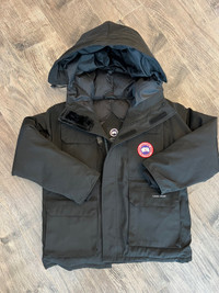 Canada Goose kids Parka size Small (7-8 years)
