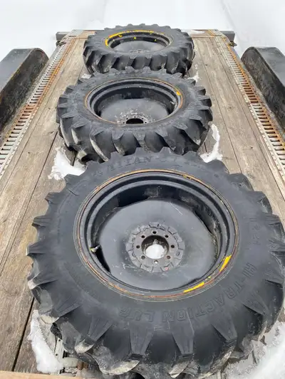 Set of 4 44” off-road only mud truck tires on 24”rims Got them on a parts vehicle and not going to u...