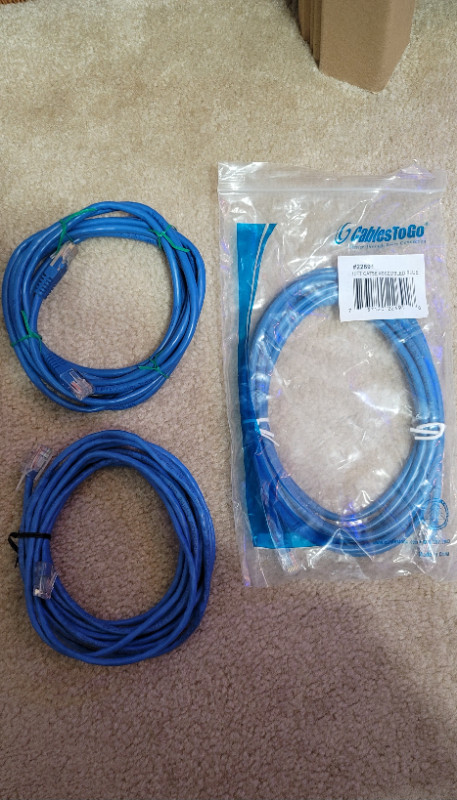 Cat 5 Blue Computer & Stereo Cables in Cables & Connectors in Saskatoon