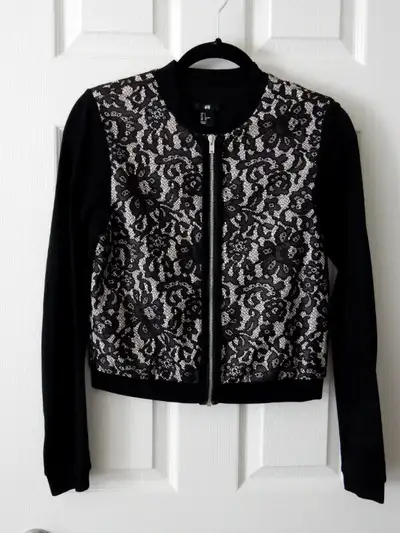 Vêtements femme - surtout du médium, View more