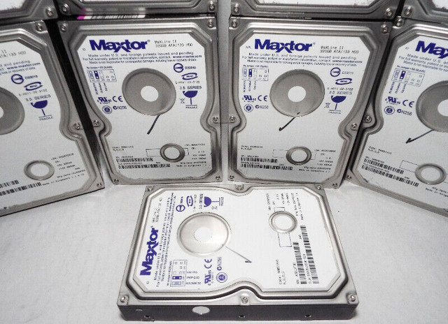 Maxtor MaXLine II 320GB EIDE ATA/133 HDD in Other in Markham / York Region - Image 3