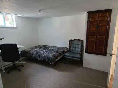 Large room for rent Islington and Queensway area. Newly renovated room. Suitable for single person $...