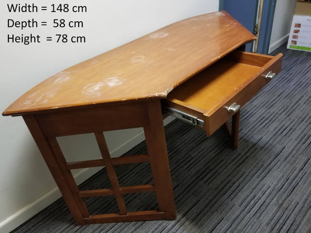 Desk for someone in need in Desks in City of Toronto - Image 2