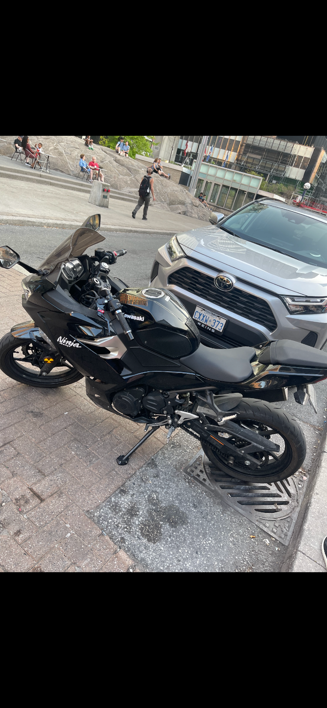 Kawasaki Ninja 400 2021 $5500 in Sport Bikes in City of Toronto - Image 3