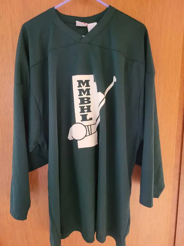 Hockey Practice Jerseys, Cards, Bauer Cage in Hockey in Winnipeg - Image 5