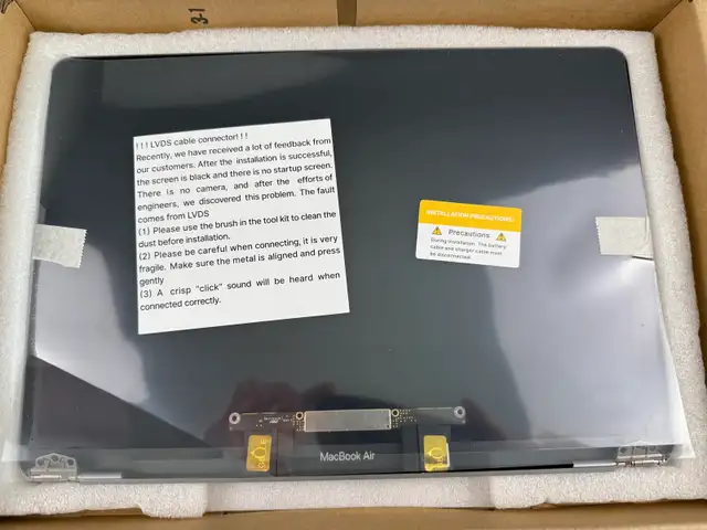 MacBook Air A2179 13.3” Replacement LCD Screen Assembly – Silver in Laptop Accessories in St. Catharines - Image 3