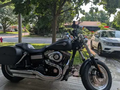 Selling a beautiful 2009 Harley Davidson Dyna FXDF Fat Bob. Denim Black colour. The bike only has 13...
