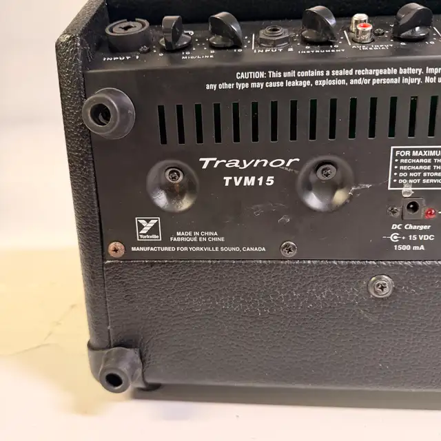 Traynor TVM15 Portable Rechargeable PA Speaker Amplifier in Amps & Pedals in City of Toronto - Image 7