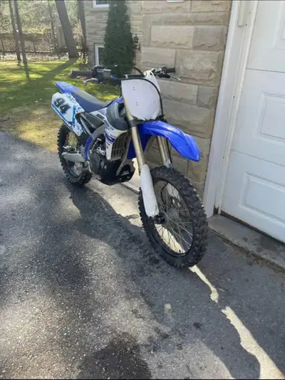 I am selling the mint condition 2016 YZ450F with factory launch control