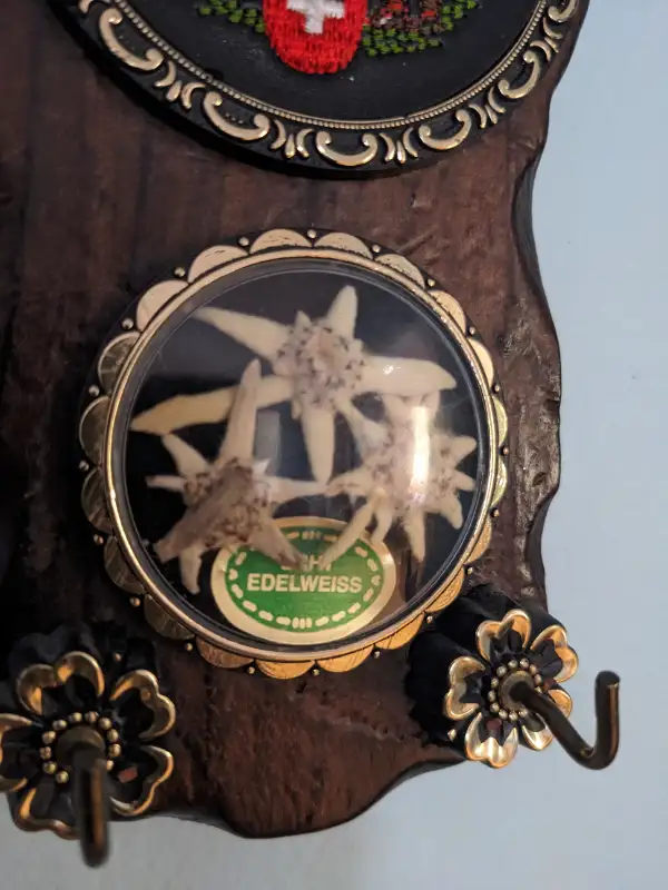 Vintage Switzerland Wall 3 ornate thermometer key holder in Arts & Collectibles in City of Toronto - Image 5