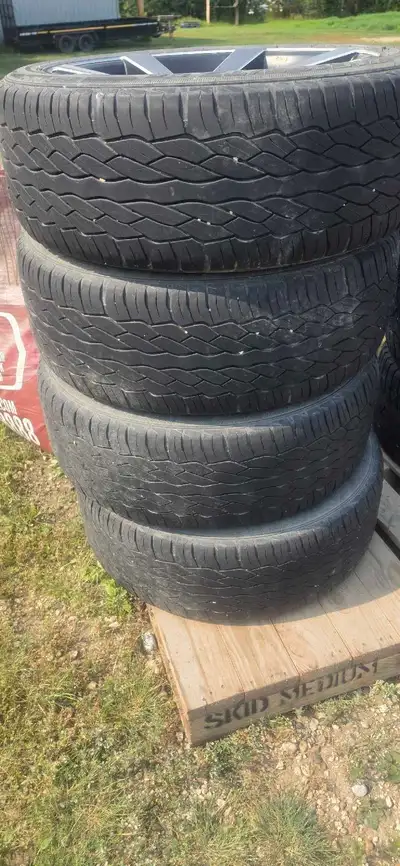 22 inch dub rims and falken street tires , had them mounted to a totota tundra 5x150 bolt pattern, n...