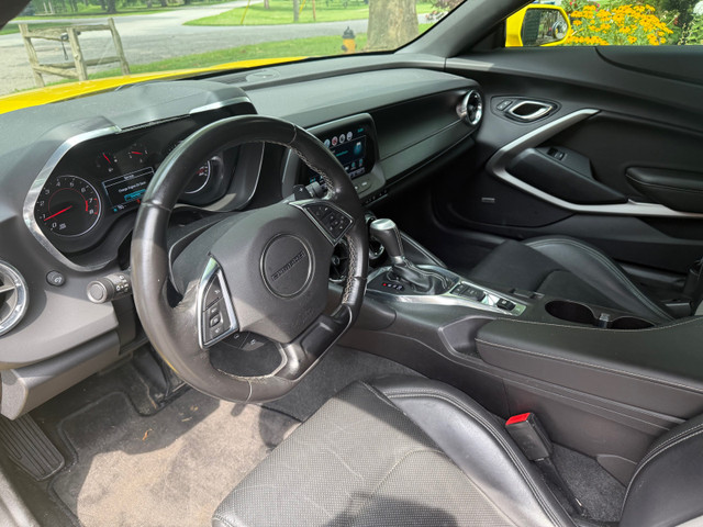 Camaro 2LT RS 2016 in Cars & Trucks in Chatham-Kent - Image 4