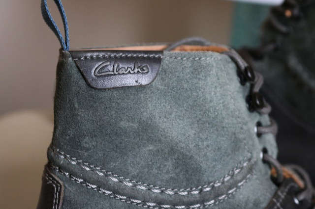 Men’s Boots leather Clarks Size US 10 or UK 9 EU 43 Bushwick Pea in Men's Shoes in Markham / York Region - Image 2