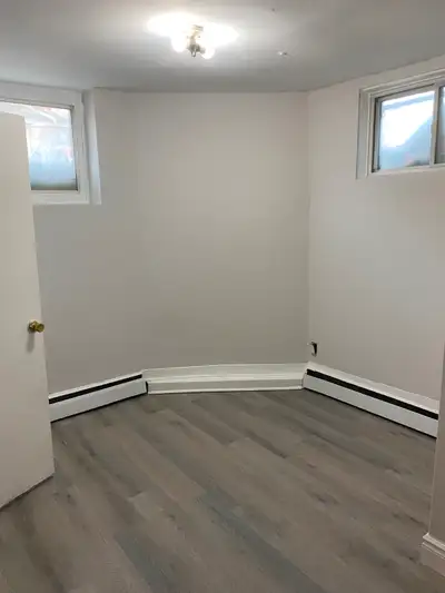 2 Bdrm Basement Apt - Downtown with Parking