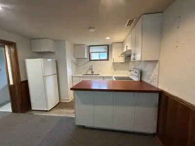 Spacious and Bright 2-Bedroom Basement Unit – Prime Location!
