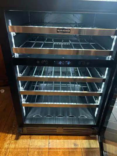 Frigidaire a vin 46 boutielles dual température Marathon, View more
