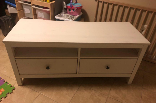 Tv Stand in TV Tables & Entertainment Units in Mississauga / Peel Region