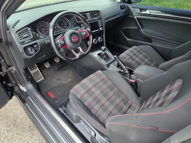 2015 VW GTI596878050806343686
