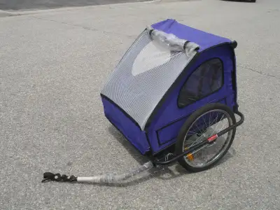 SELLING TODAY BIKE TRAILER FOR TWO KIDS EVERYTHING INCLUDED!, View more