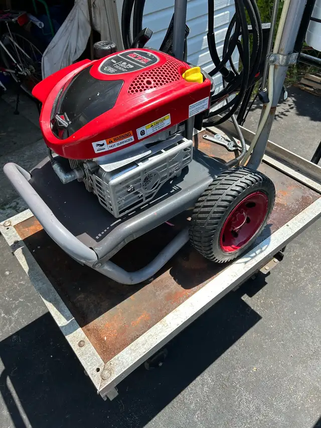 Pressure washer in Power Tools in Belleville - Image 3