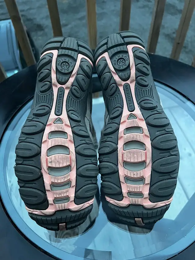 Merrell Alverstone Brown Trail Outdoor Athletic Hiking Shoes10sz in Women's - Shoes in Cape Breton - Image 10