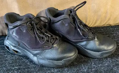 Big Kids Jordan Max Aura 4 Shoes, View more