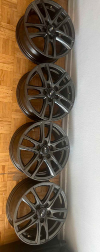 Rim- Aluminum- set of 4- Honda Civic- Like new