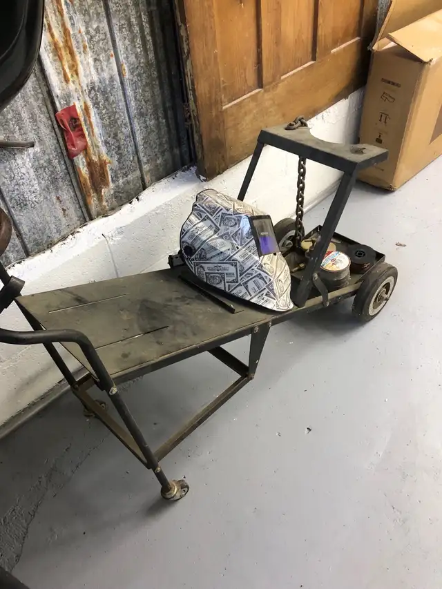 Mig welding cart with couple accessories $60 in Other in Barrie - Image 3