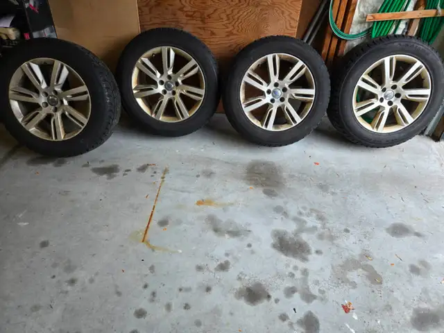 Volvo OEM rims plus snow tires in Tires & Rims in Markham / York Region - Image 2