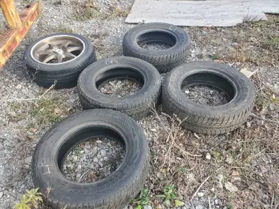 I'm selling a set of used Bridgestone Blizzak winter tires, size P235/70R17 108R. These tires have b...