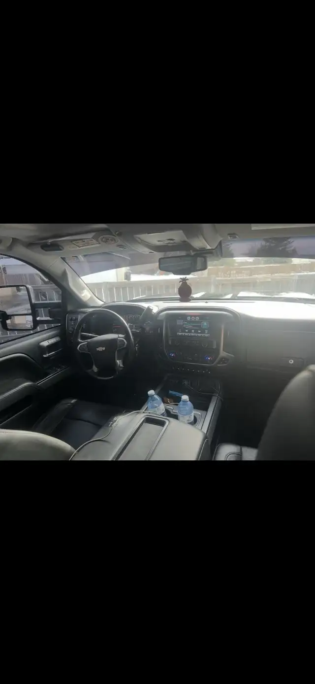 2015 LTZ DURAMAX  in Cars & Trucks in St. Albert - Image 5