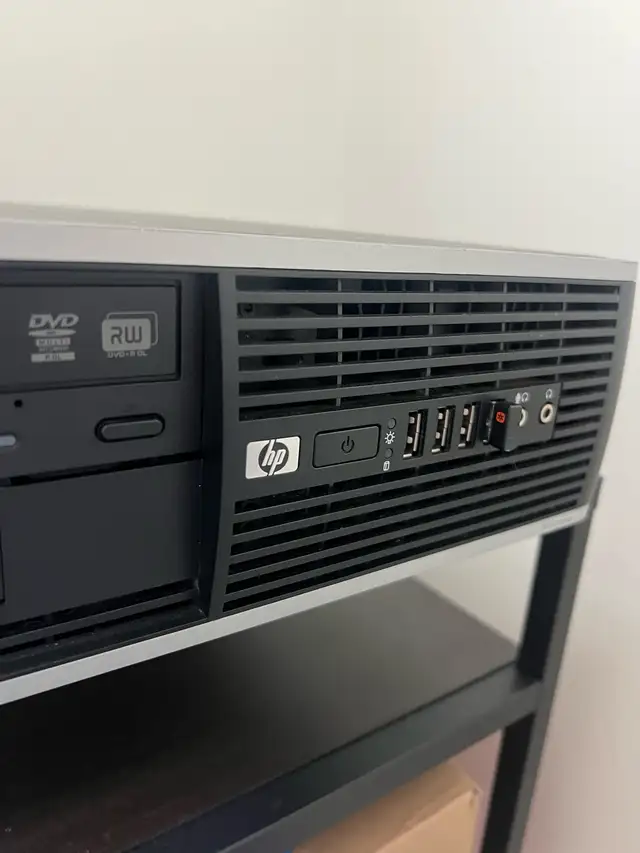 Computer 64385360521345123