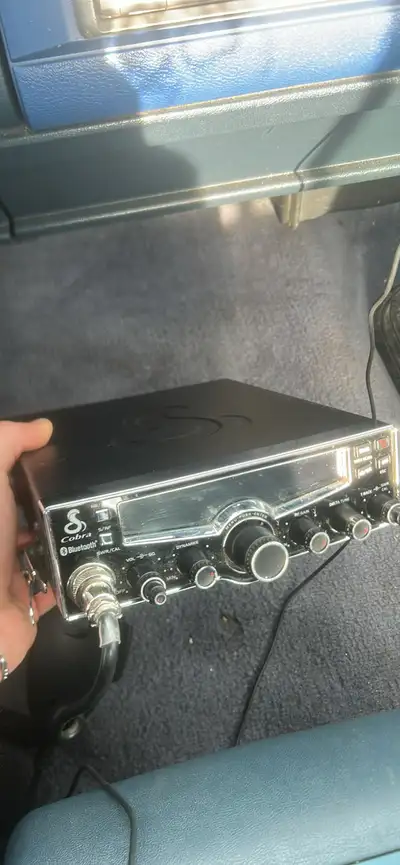 Selling a used Cobra LX29 BT CB radio with Bluetooth, offering clear communication on the go. This u...