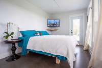 King size Beautyrest Elite mattress and pine platform bed