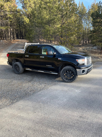 2012 Toyota tundra crewmax