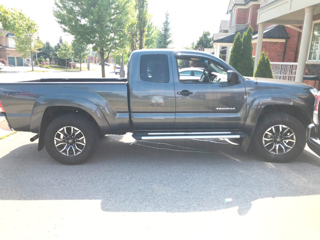 2009 TOYOTA TACOMA TRD OFF ROAD ACCESS CAB in Cars & Trucks in Markham / York Region