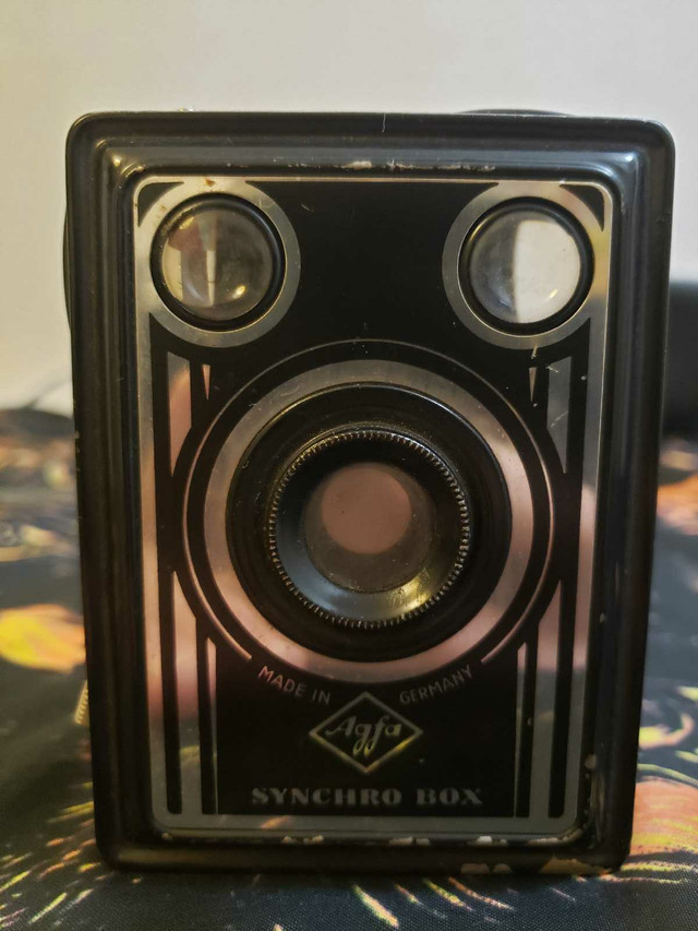 Agfa box camera - Vintage 1940s made in Germany in Cameras & Camcorders in City of Toronto - Image 4