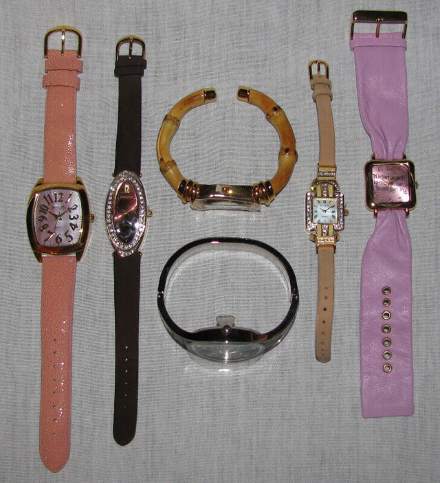 Joan Rivers Fashion Watch 6 Lot Mixed Need Batteries Org Box in Arts & Collectibles in Saint John - Image 2