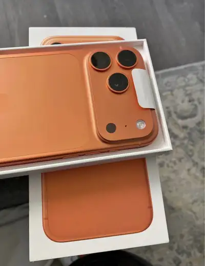Iphone 17 pro 512Gb brand new, View more