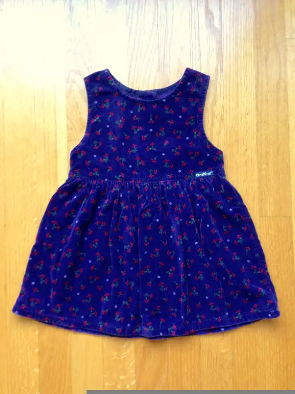 2T and 3T Christmas Outfits in Multi-item in Ottawa - Image 4